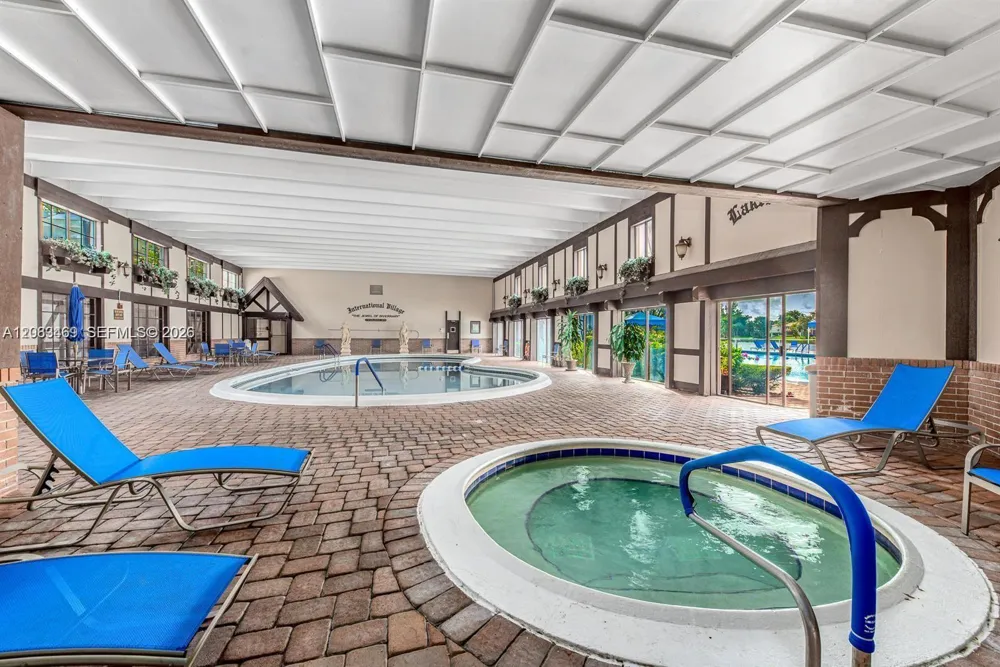 3760 Inverrary Dr #2P Lauderhill, FL 33319