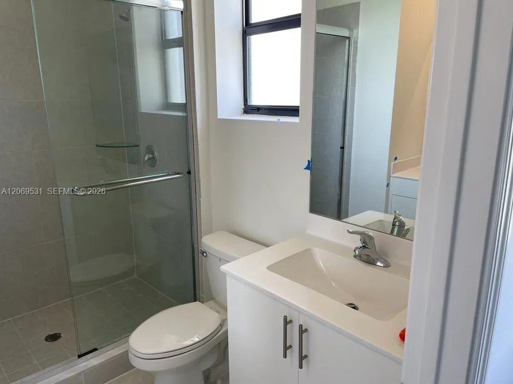 10007 SW 231 Ln Miami, FL 33190