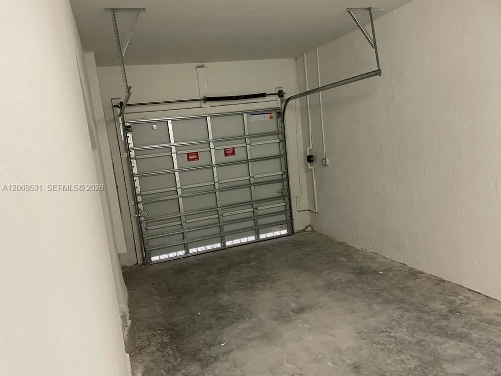 10007 SW 231 Ln Miami, FL 33190