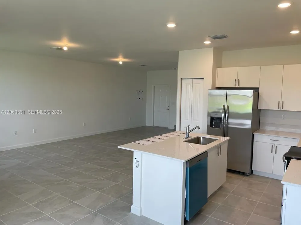 10007 SW 231 Ln Miami, FL 33190