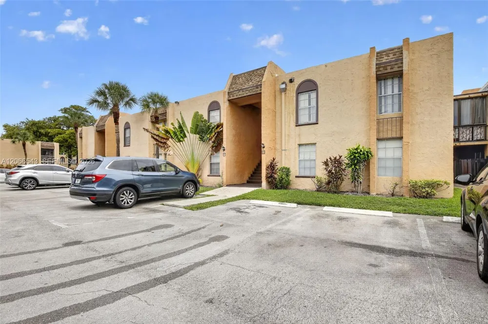 4241 NW 19th St #172 Lauderhill, FL 33313