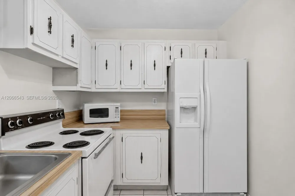 4241 NW 19th St #172 Lauderhill, FL 33313