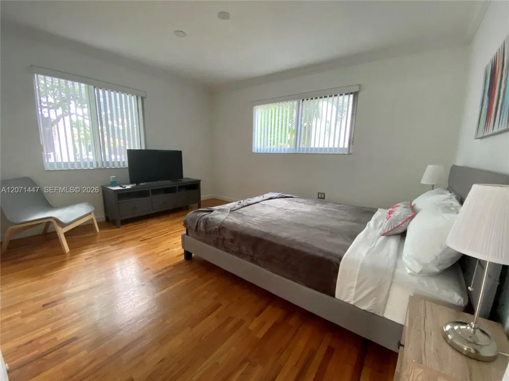 215 Antilla Ave #1 Coral Gables, FL 33134