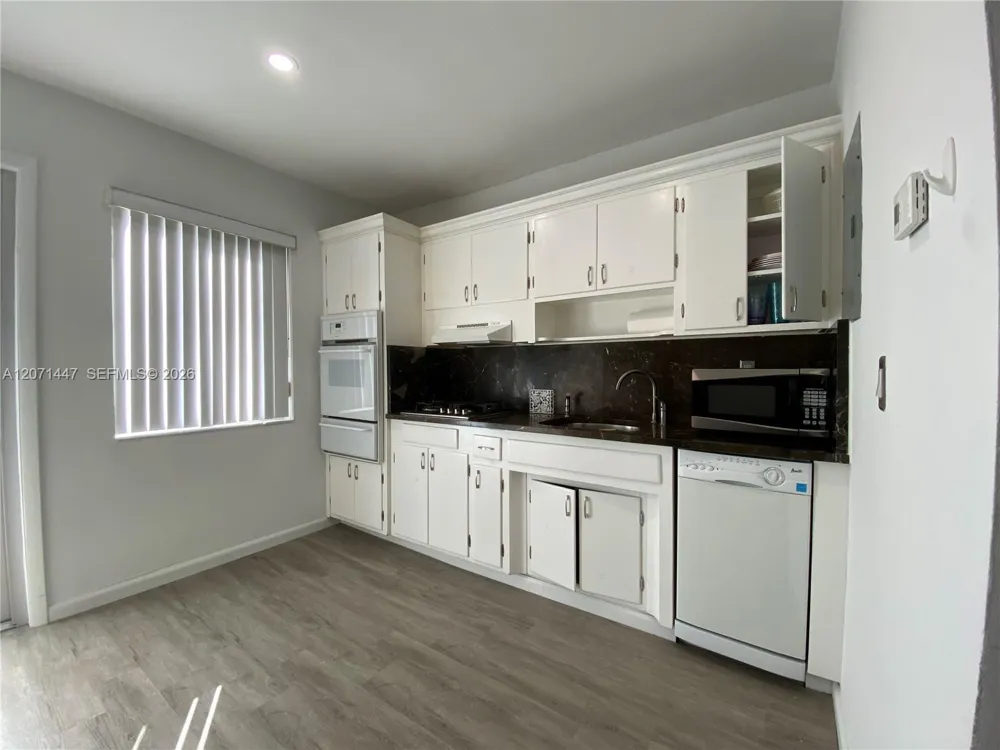 215 Antilla Ave #1 Coral Gables, FL 33134
