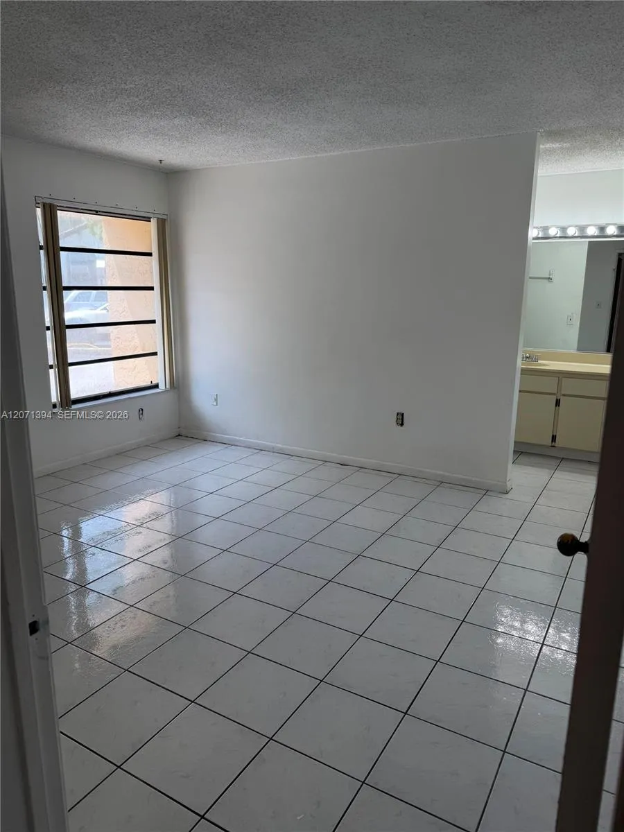 9015 SW 125th Ave #N102 Miami, FL 33186