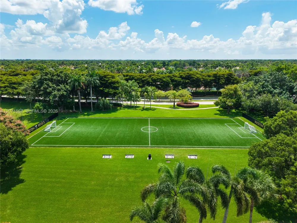 1855 Hidden Trail Ln Weston, FL 33327