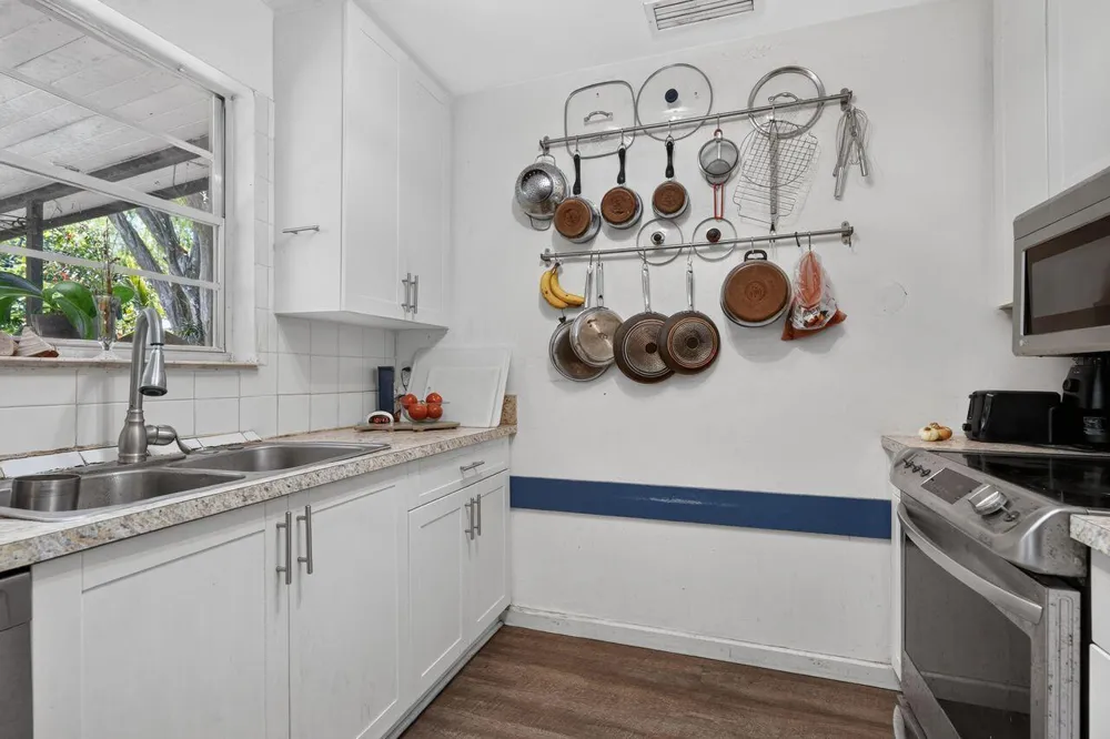 303 S DELAWARE BOULEVARD Jupiter, FL 33458