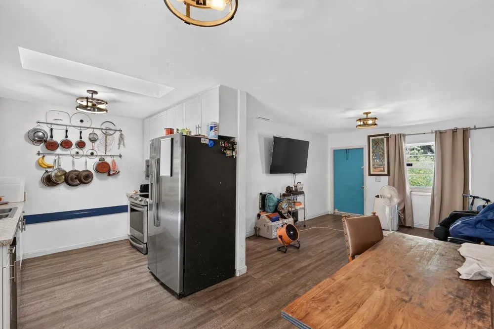 303 S DELAWARE BOULEVARD Jupiter, FL 33458