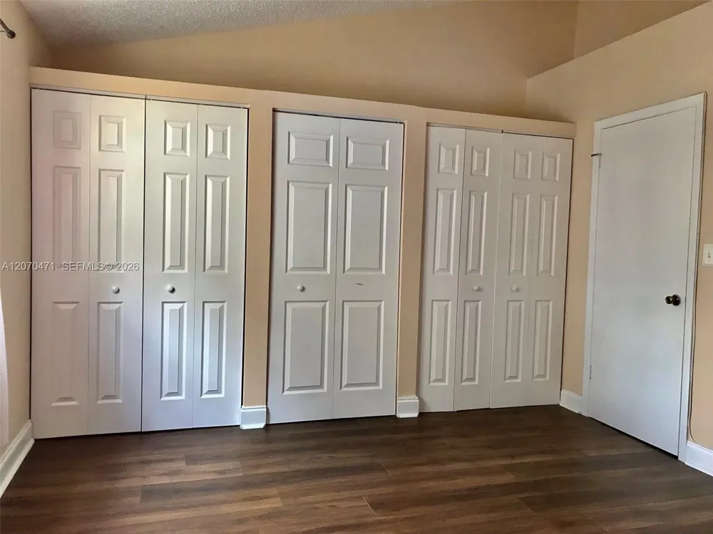 2864 Cambridge Ln Cooper City, FL 33026