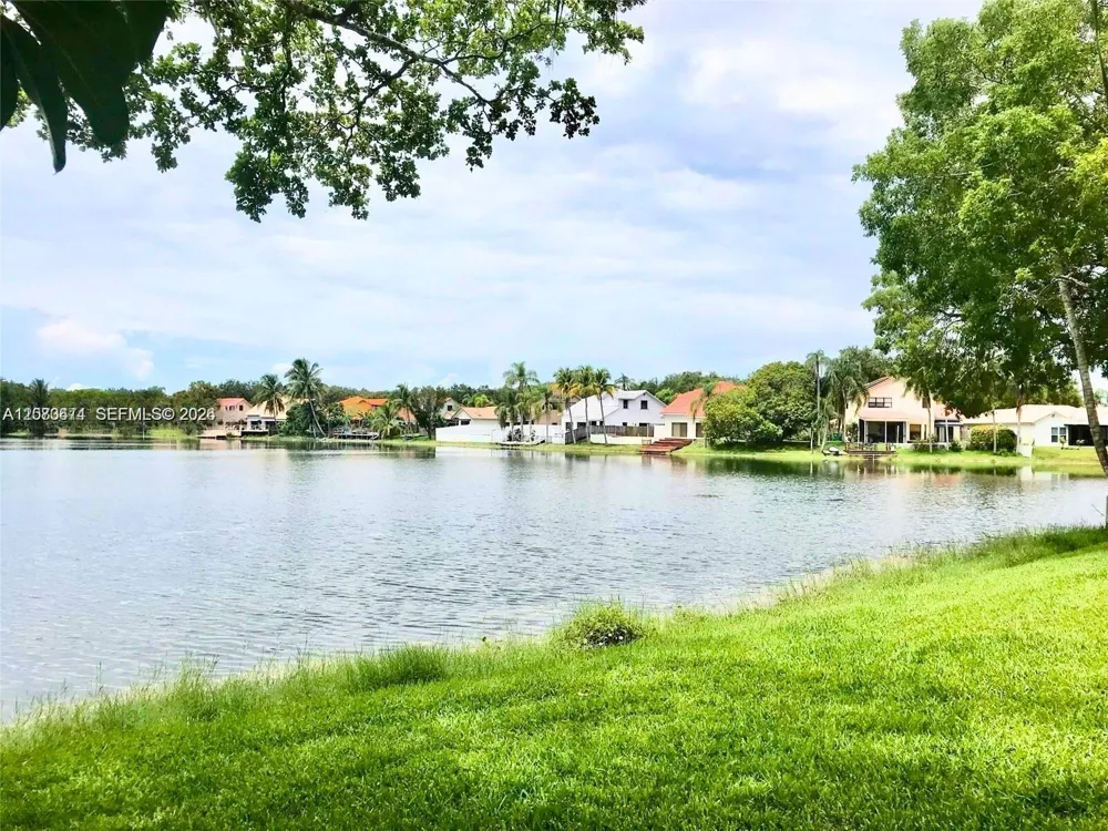 2864 Cambridge Ln Cooper City, FL 33026