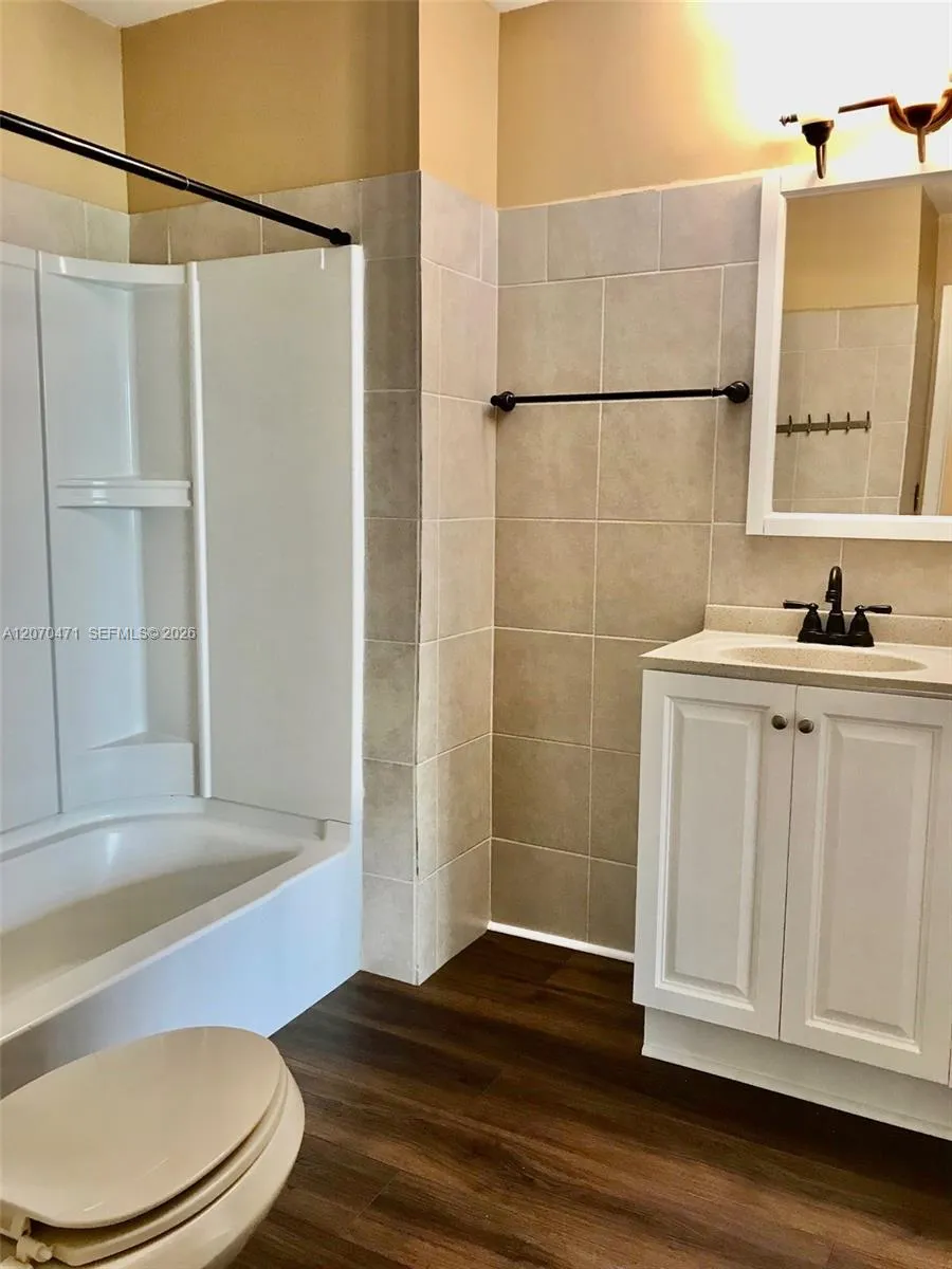 2864 Cambridge Ln Cooper City, FL 33026
