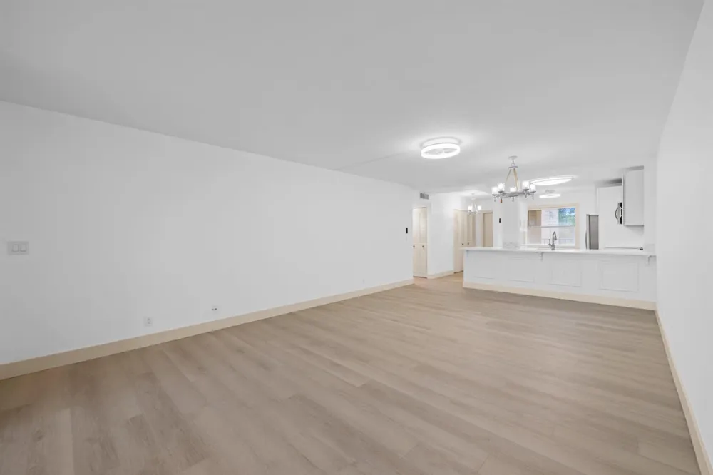 370 NW 76TH AVENUE #204 Margate, FL 33063