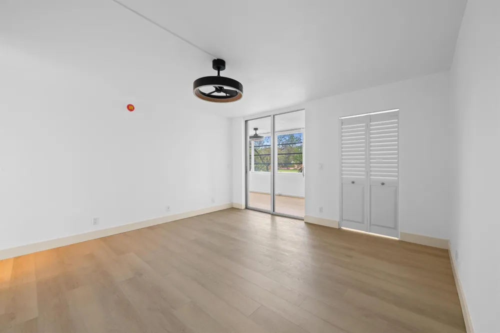 370 NW 76TH AVENUE #204 Margate, FL 33063