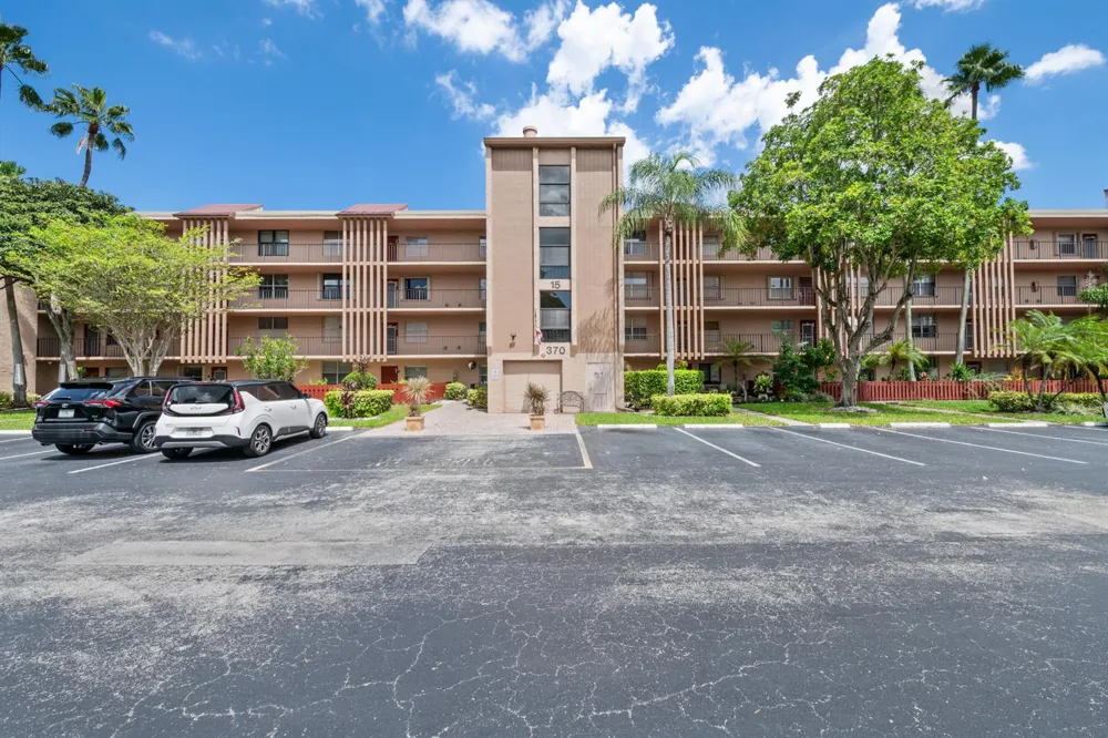 370 NW 76TH AVENUE #204 Margate, FL 33063