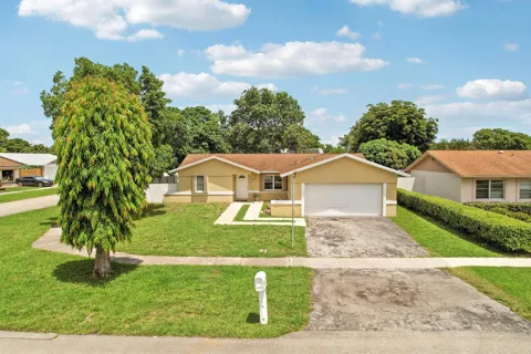 9235 Saddlecreek Drive