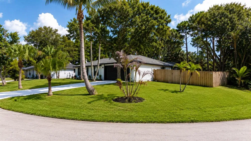 1898 SW LOFGREN AVENUE Port St. Lucie, FL 34953