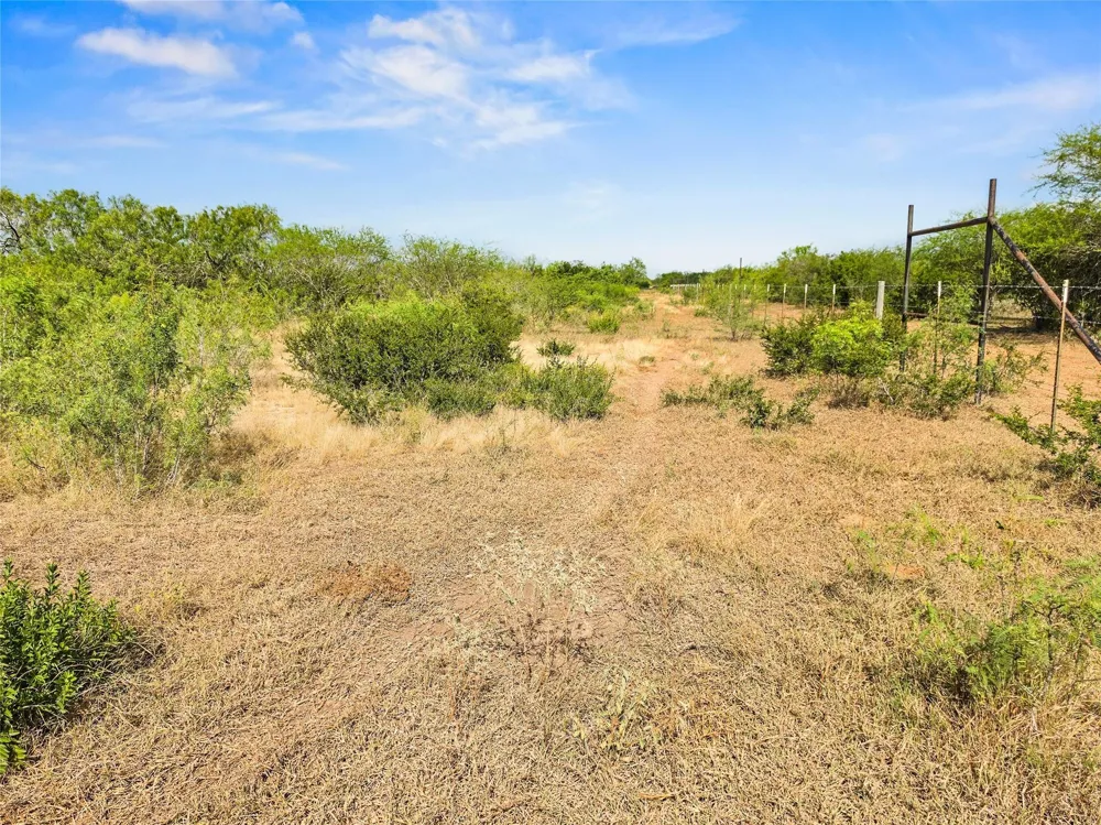Broken Branch Trail Alice, TX 78384