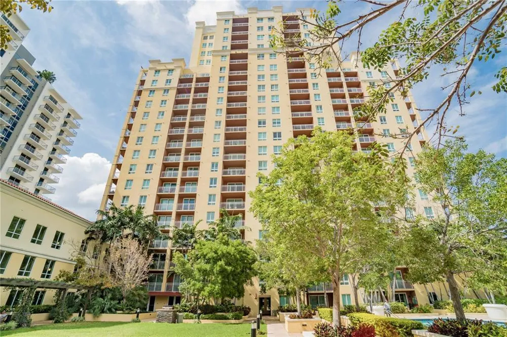 7355 SW 89th Street #427N Miami, FL 33156