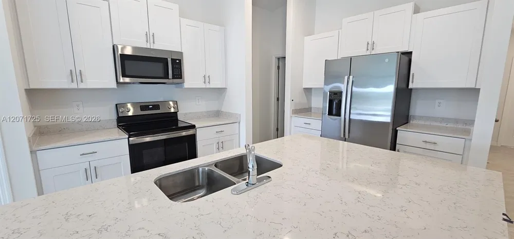 20190 Caroline Creek PL Lehigh Acres, FL 33974