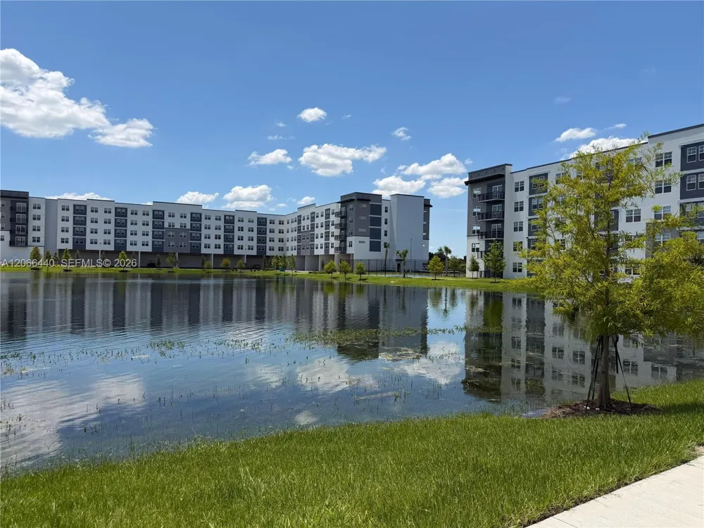 5563 Millenia Park #201 Orlando, FL 32839