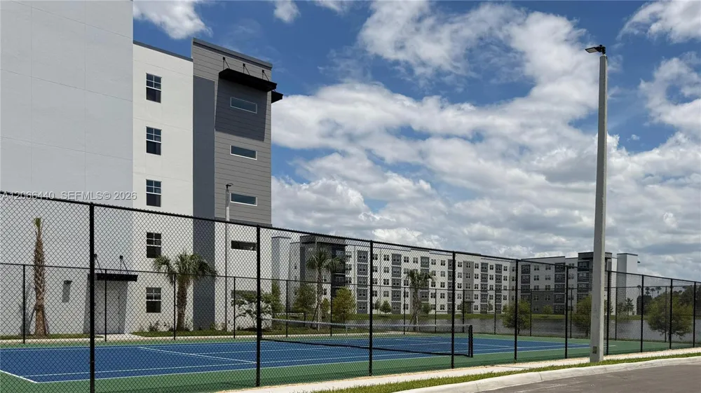 5563 Millenia Park #201 Orlando, FL 32839