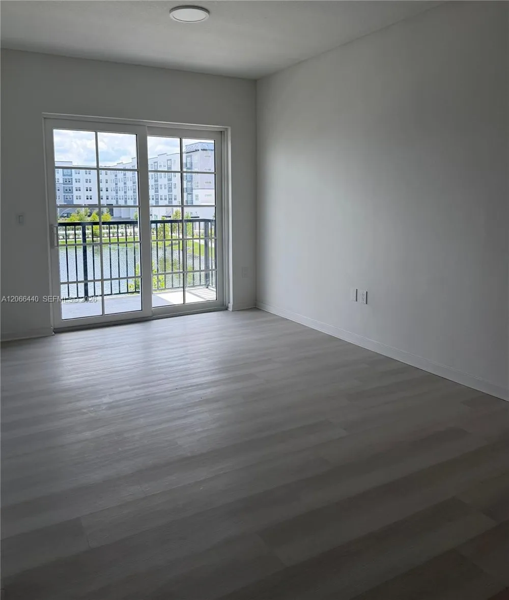5563 Millenia Park #201 Orlando, FL 32839