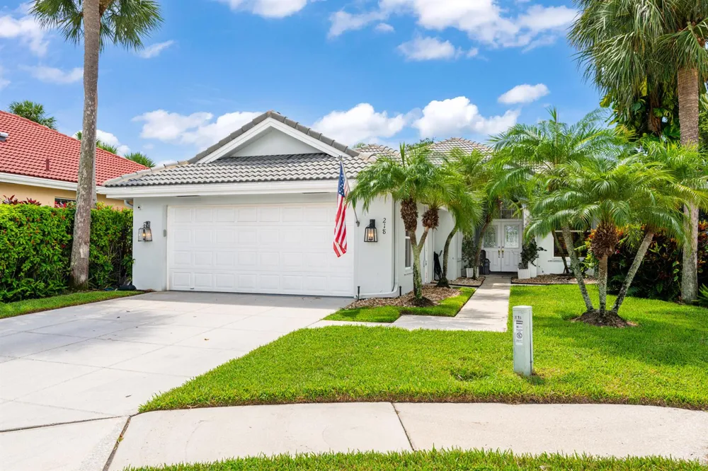 218 HAMPTON COURT Jupiter, FL 33458