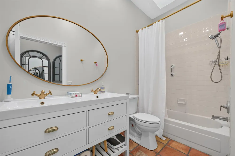 218 HAMPTON COURT Jupiter, FL 33458