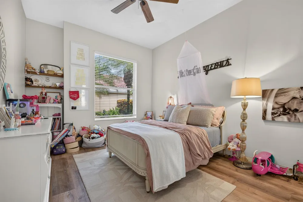 218 HAMPTON COURT Jupiter, FL 33458