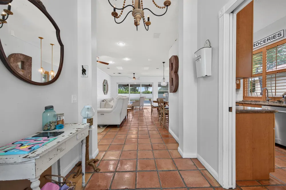 218 HAMPTON COURT Jupiter, FL 33458