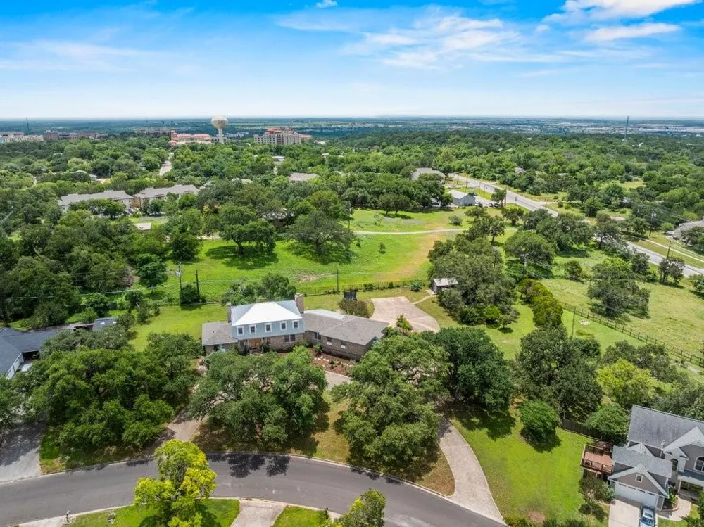 110 W Sierra Circle San Marcos, TX 78666