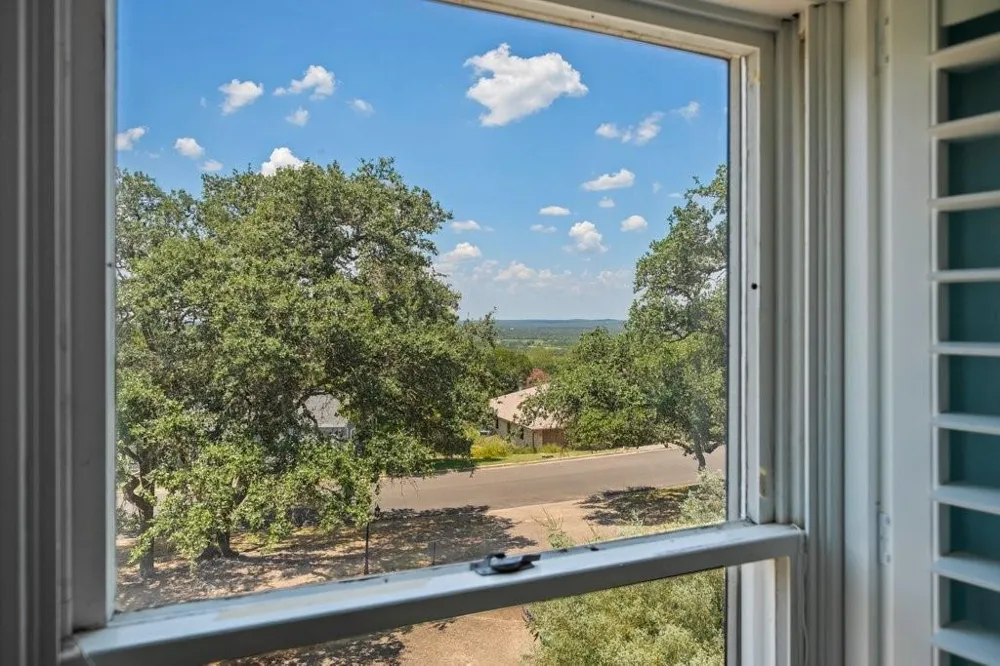 110 W Sierra Circle San Marcos, TX 78666