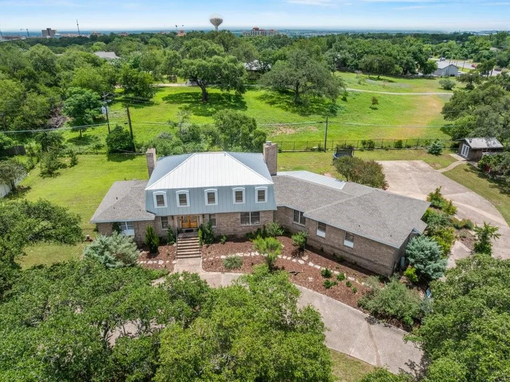 110 W Sierra Circle San Marcos, TX 78666