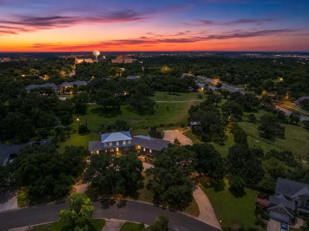 110 W Sierra Circle San Marcos, TX 78666