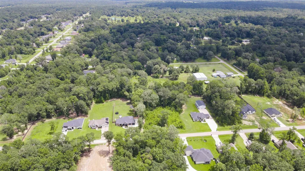 151 County Road 6606 Dayton, TX 77535