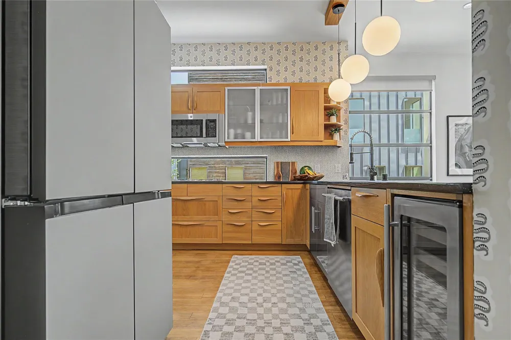 432 Trinity River Circle Dallas, TX 75203