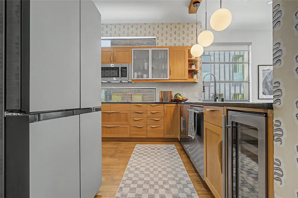 432 Trinity River Circle Dallas, TX 75203