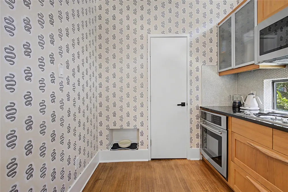 432 Trinity River Circle Dallas, TX 75203