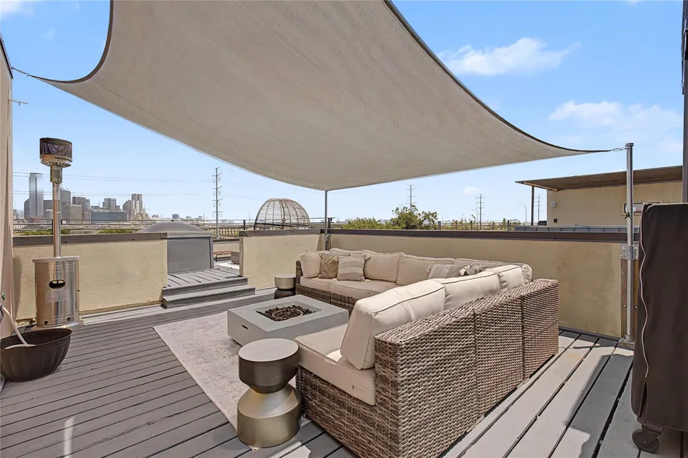 432 Trinity River Circle Dallas, TX 75203