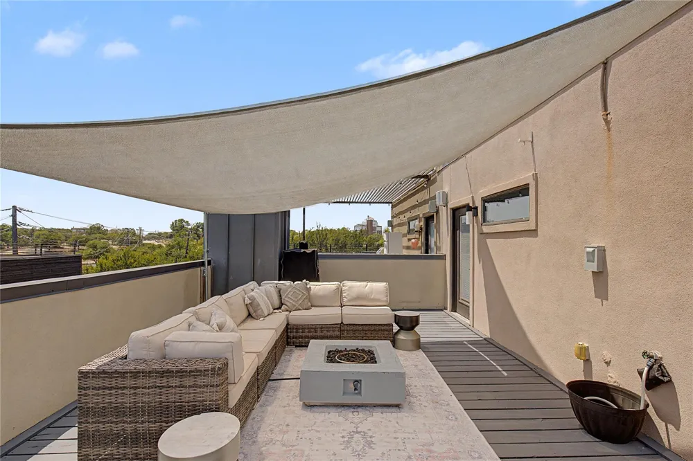 432 Trinity River Circle Dallas, TX 75203