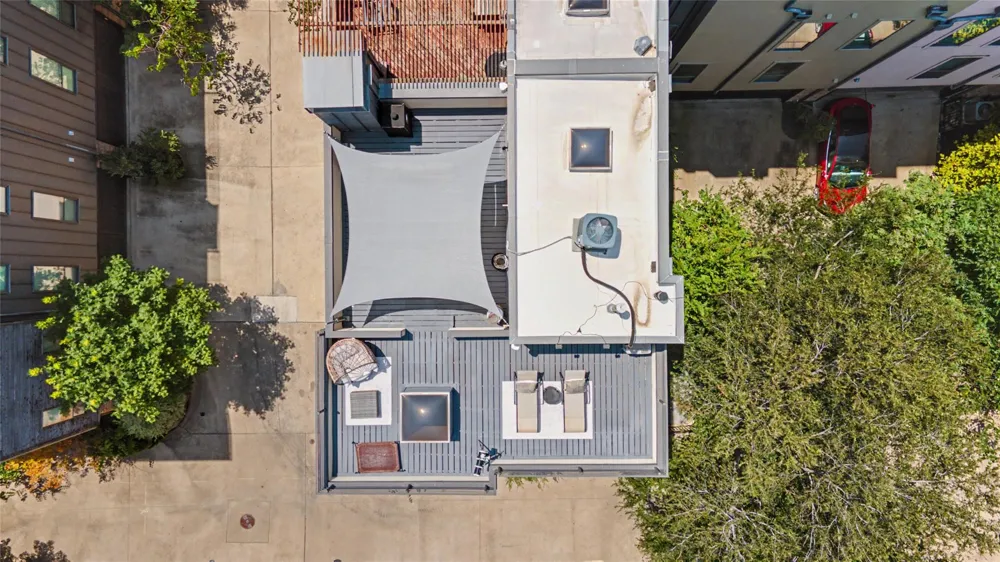 432 Trinity River Circle Dallas, TX 75203