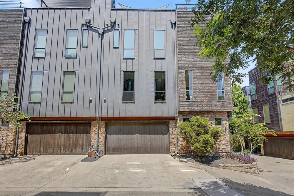 432 Trinity River Circle Dallas, TX 75203
