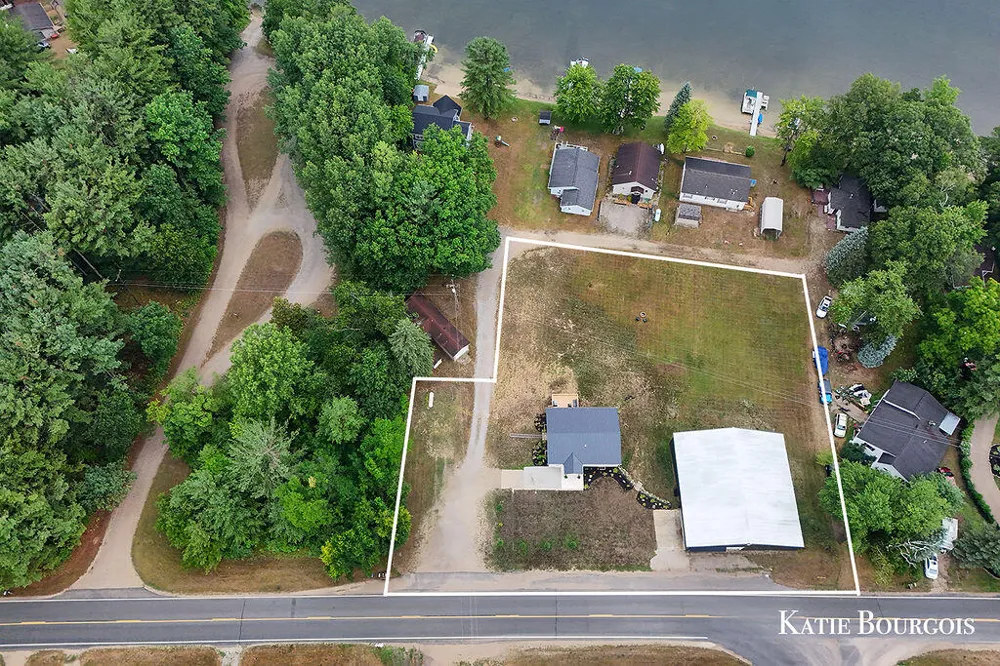 7510 Taft Road #2 Martiny Township, MI 49332