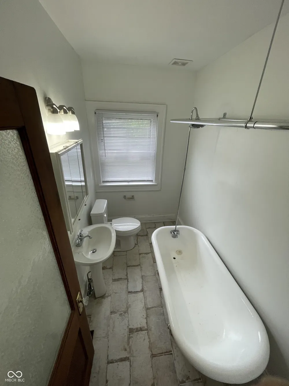 537 E 11th Street #1 Indianapolis, IN 46202