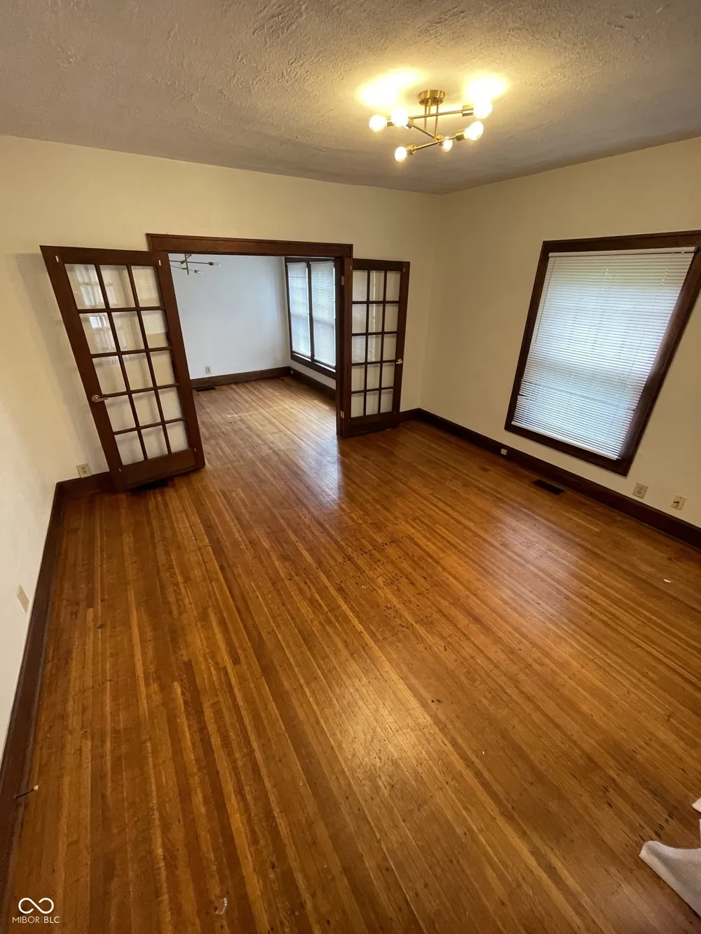 537 E 11th Street #1 Indianapolis, IN 46202