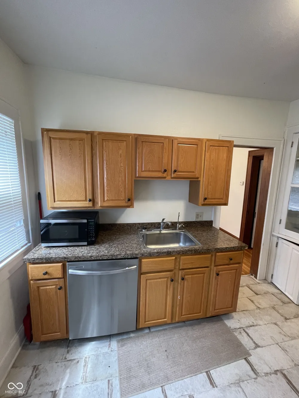 537 E 11th Street #1 Indianapolis, IN 46202