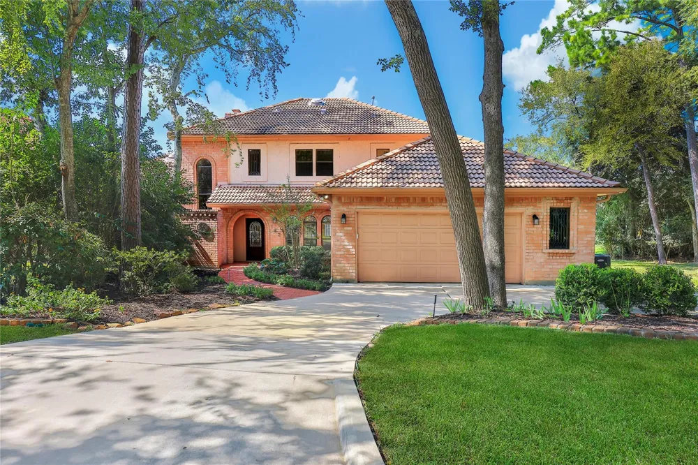 142 Lakeside Drive Conroe, TX 77356