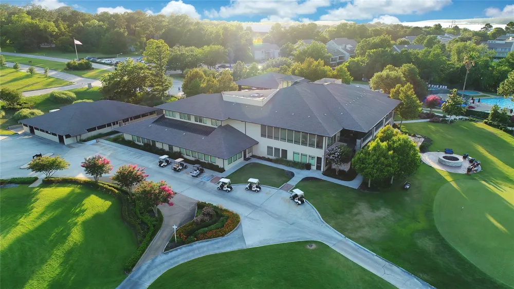 142 Lakeside Drive Conroe, TX 77356