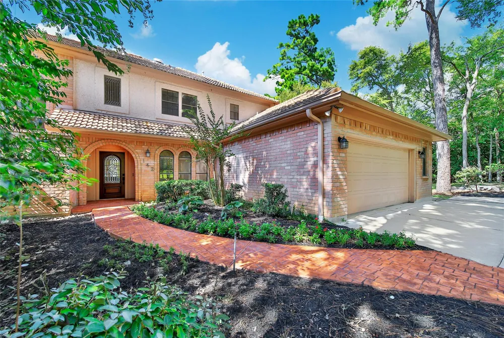142 Lakeside Drive Conroe, TX 77356