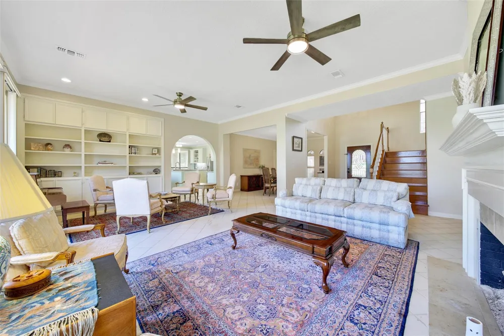 142 Lakeside Drive Conroe, TX 77356